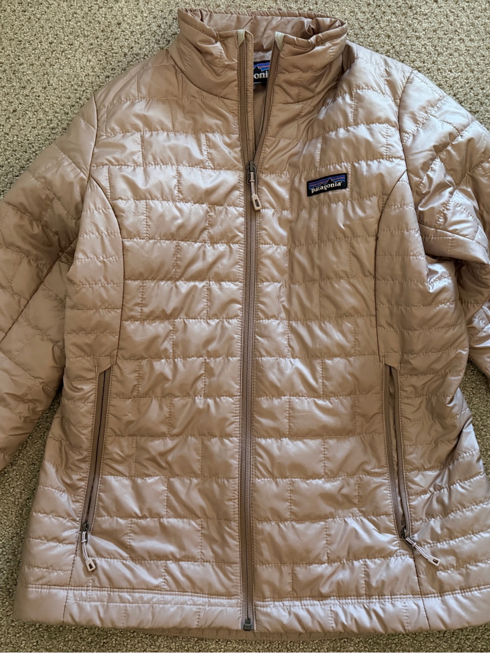 Patagonia Women's Light Tan Packable Puffer Jacket